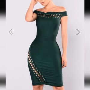 Off shoulder bandage dress